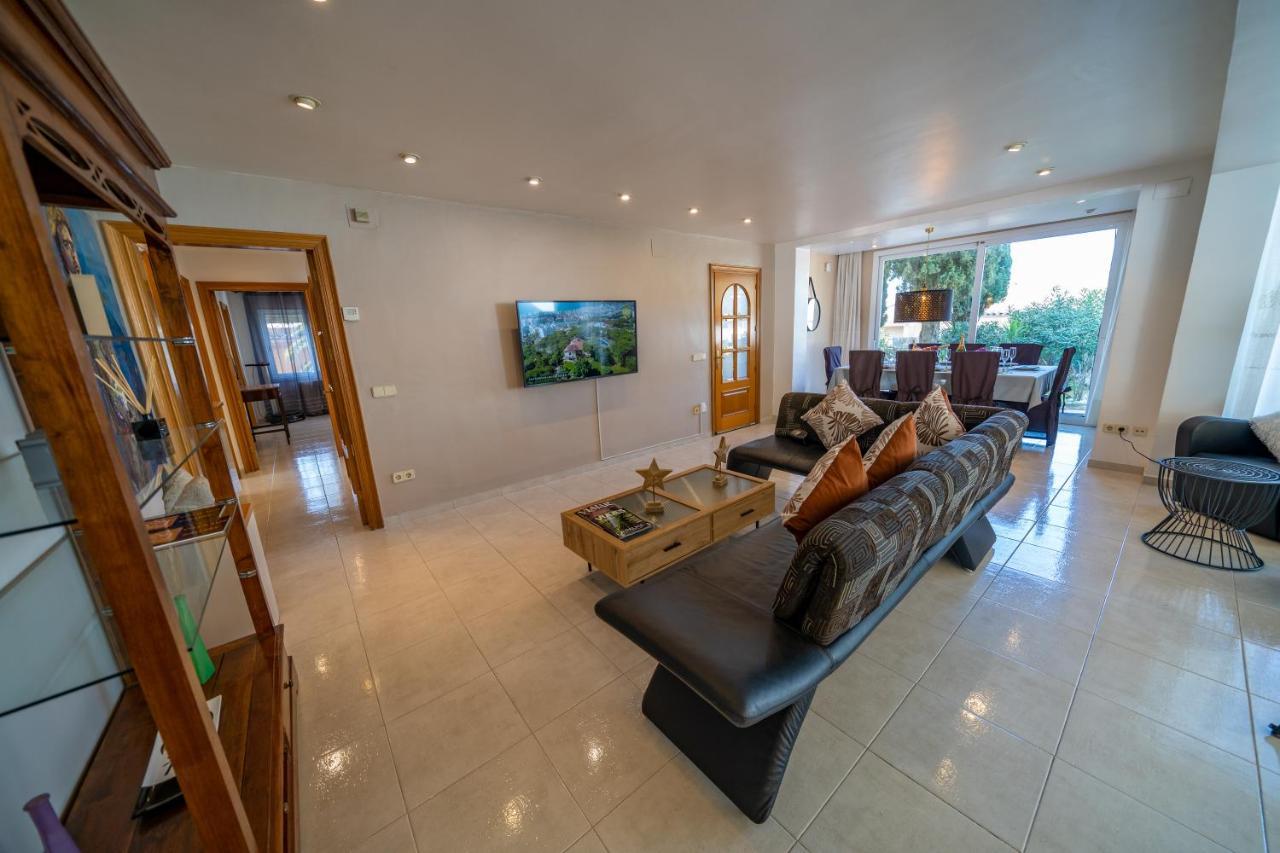 Villa Lux Gallery, Ideal Familias O Grupos Con Piscina & Aircon Lloret de Mar Exterior photo
